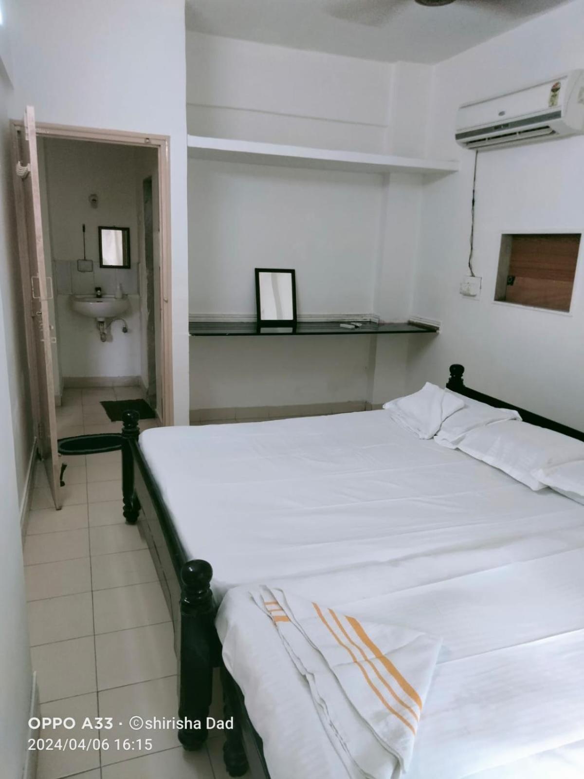 Hotel Vasavi Nivas Tirupati Zewnętrze zdjęcie