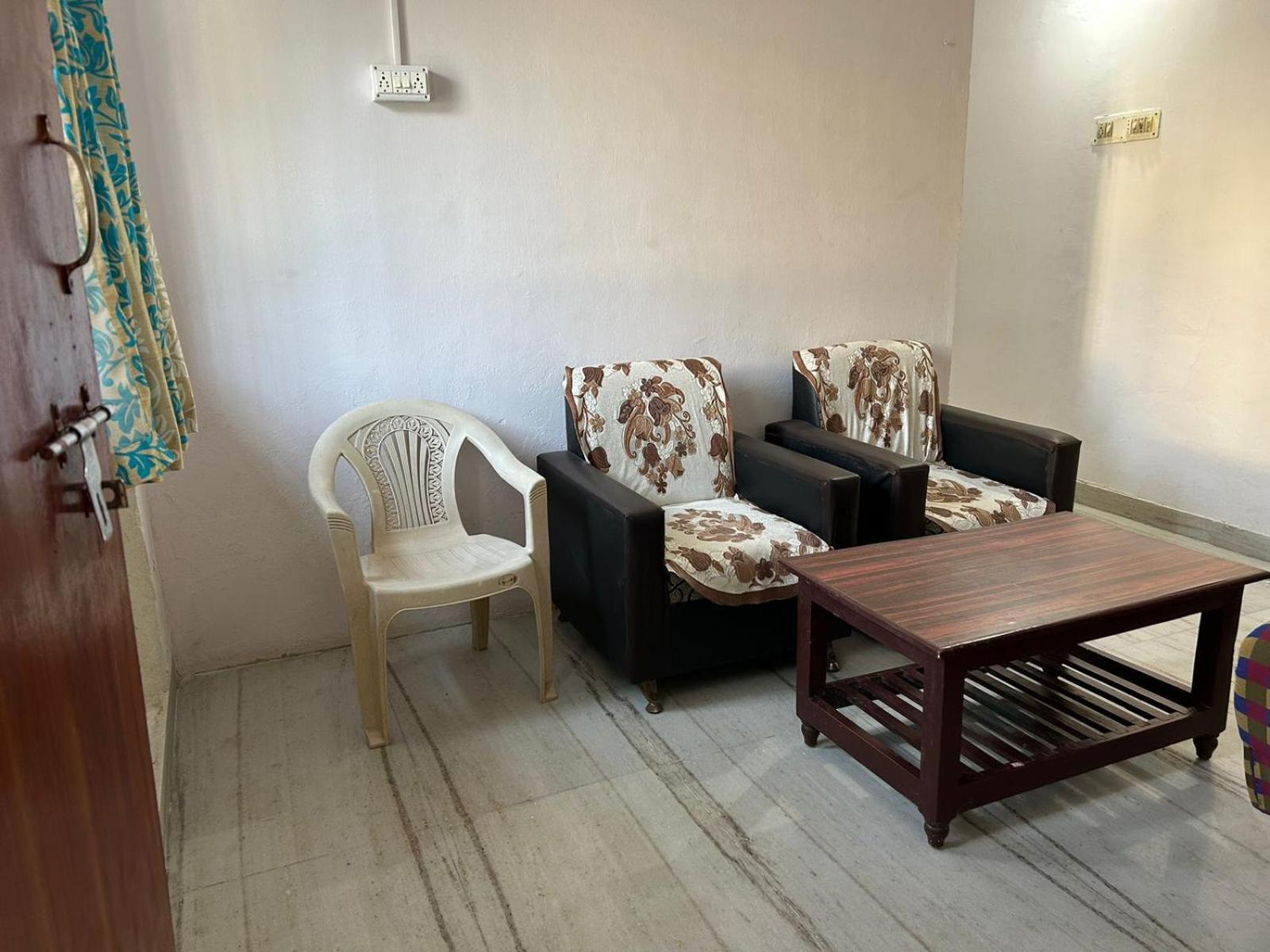 Hotel Vasavi Nivas Tirupati Zewnętrze zdjęcie